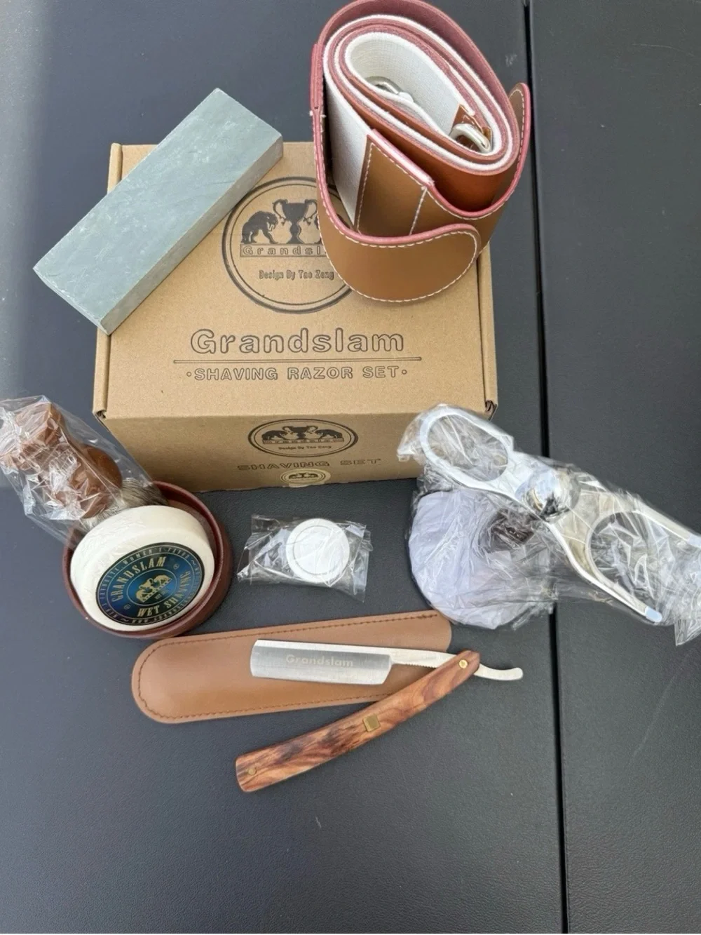 GrandSlam Classic Straight Razor Shaving Set – Brown and Silver